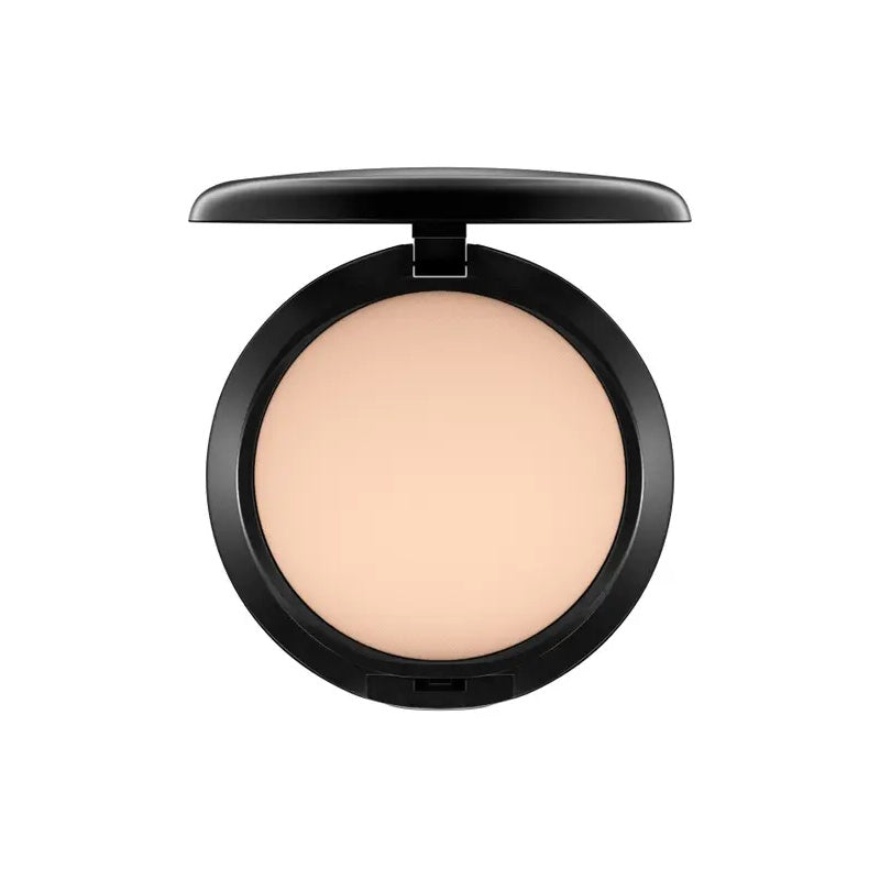 MAC Studio Fix Powder Plus Foundation Farbton NW10 – mattierendes Kompaktpuder mit hoher Deckkraft