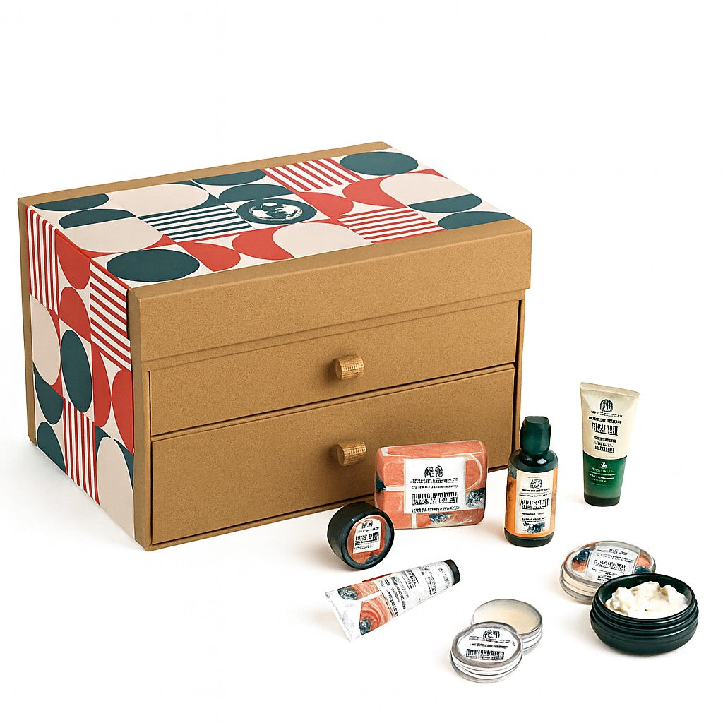 THE BODY SHOP Adventskalender mit 24 Pflegeprodukten – Duschgele, Cremes, Masken & Body Butters.