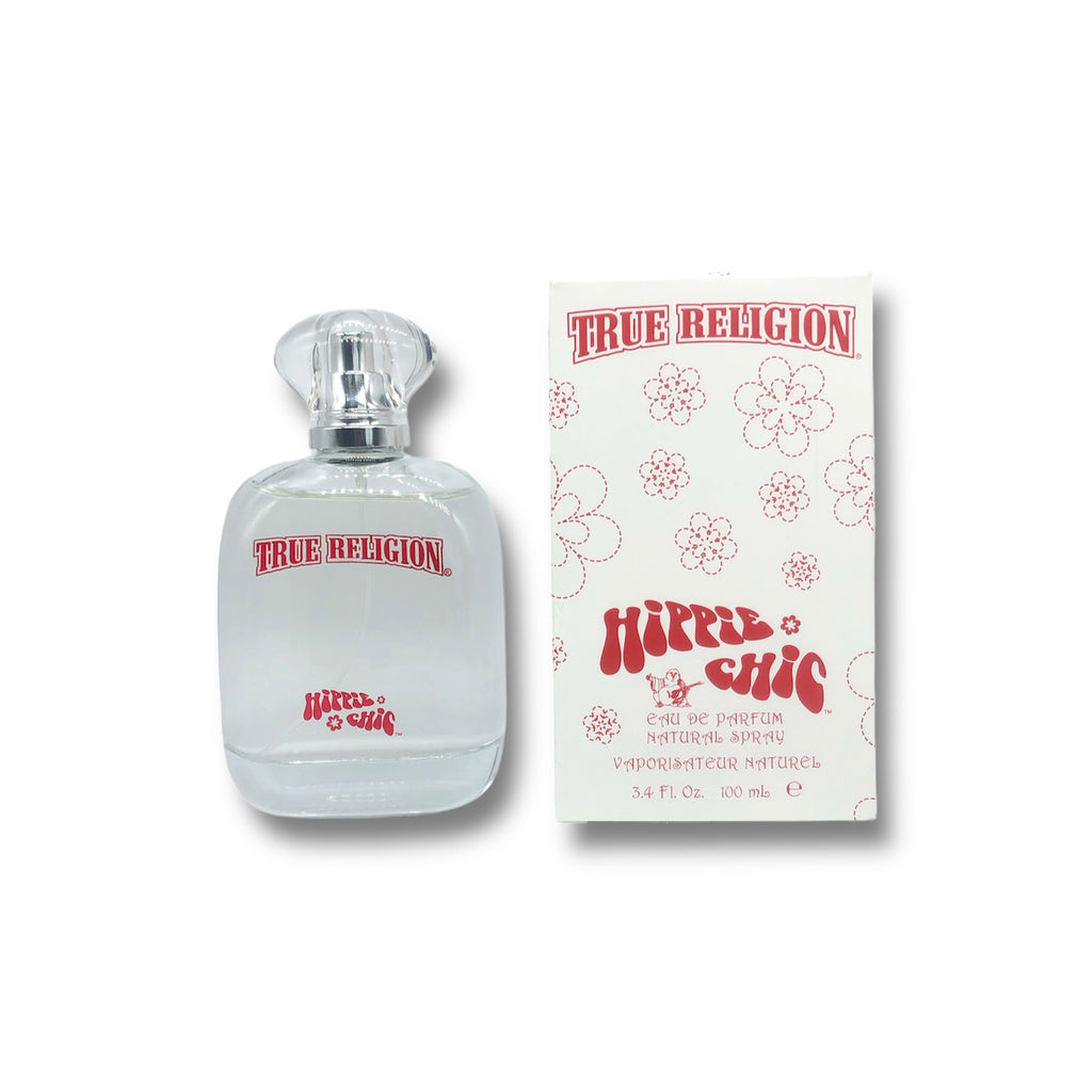 Pinkfarbener Flakon von True Religion Hippie Chic Eau de Parfum mit verspieltem, trendigem Design